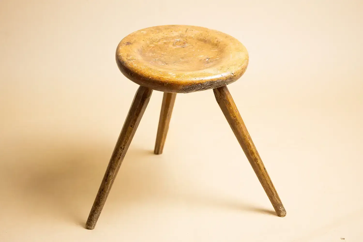 Antique 3 Legged Milking Stool – 19th Century Sycamore Milking Stool photo 195.0