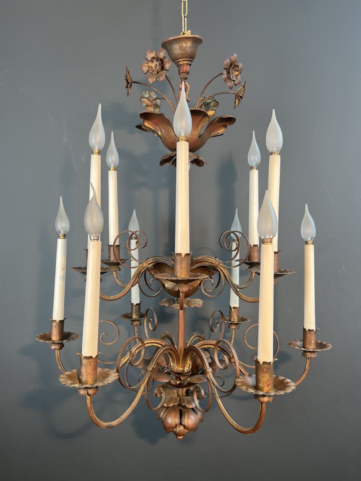 3850.0 Important 2 Tier Gold Metal Chandelier With 12 Light Arms In The Style Of Maison Baguès photo