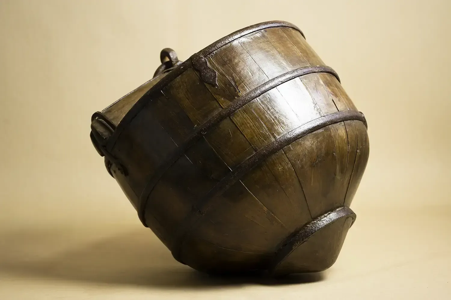 Chinese Wooden Bucket – Antique Coopered Well Bucket With Iron Banding photo Home Decor