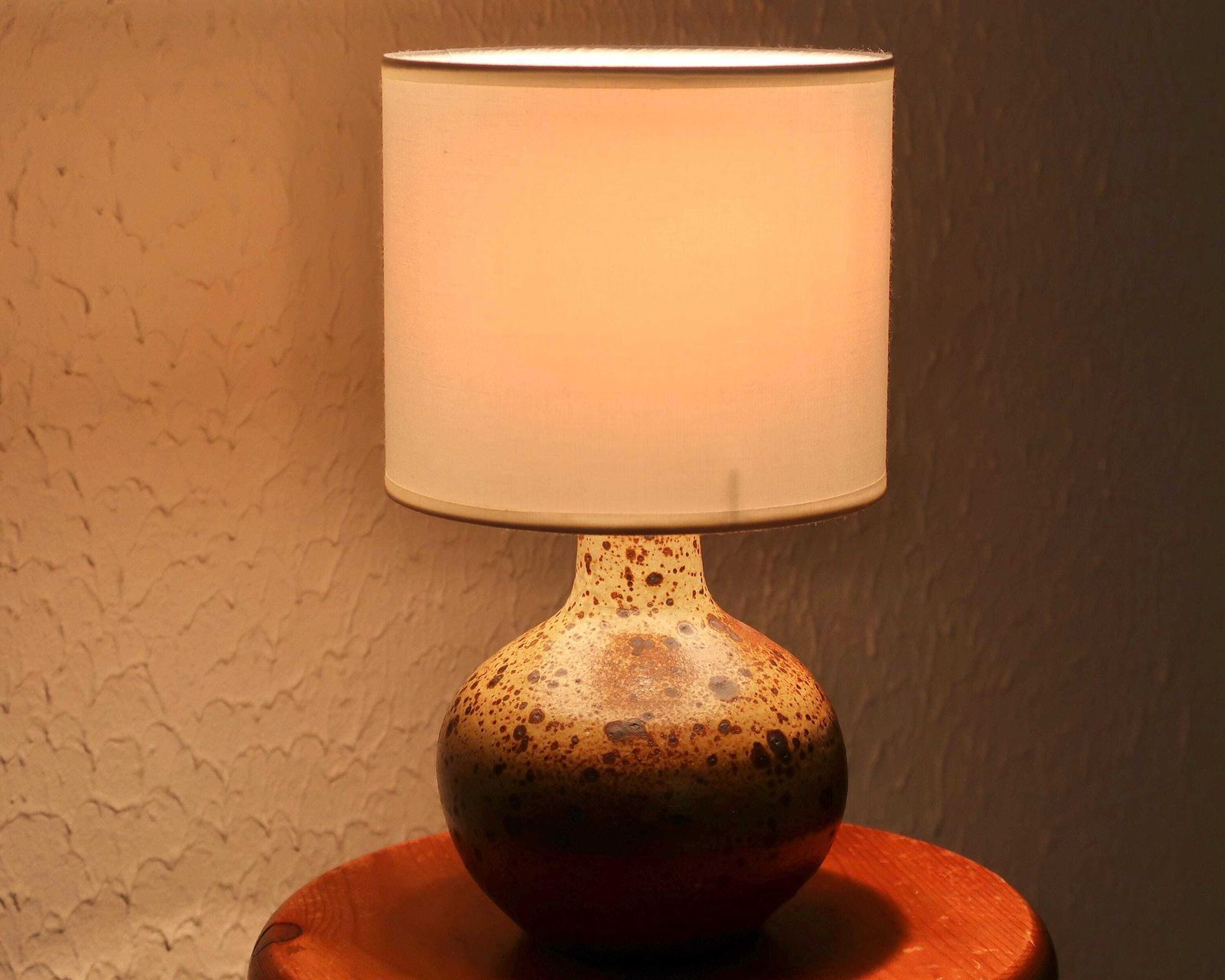 French Stoneware Ceramic Table Lamp By Guy Baudat, White Lampshade, 1970s / Brown, Wabi Sabi, Country, La Borne, Puisaye photo vinterior