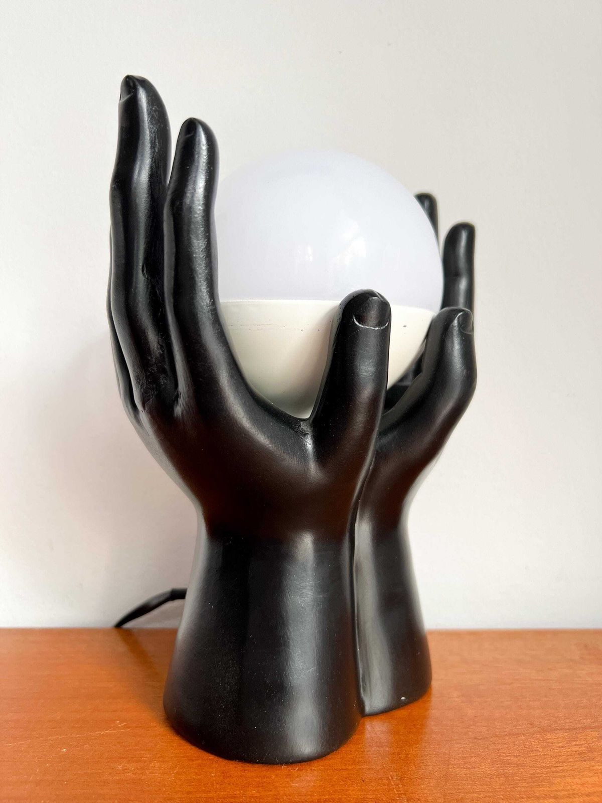 Vintage Tafellamp   Keramieken Handen Met Bol   Mid Century photo Verlichting