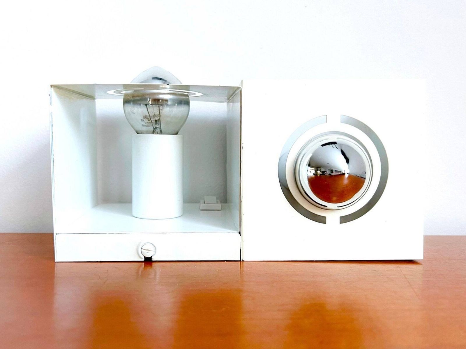 Vintage Kubus Wandlamp Dutch Design   Zeldzame Vintage Vondst   Philips   Raak photo Verlichting