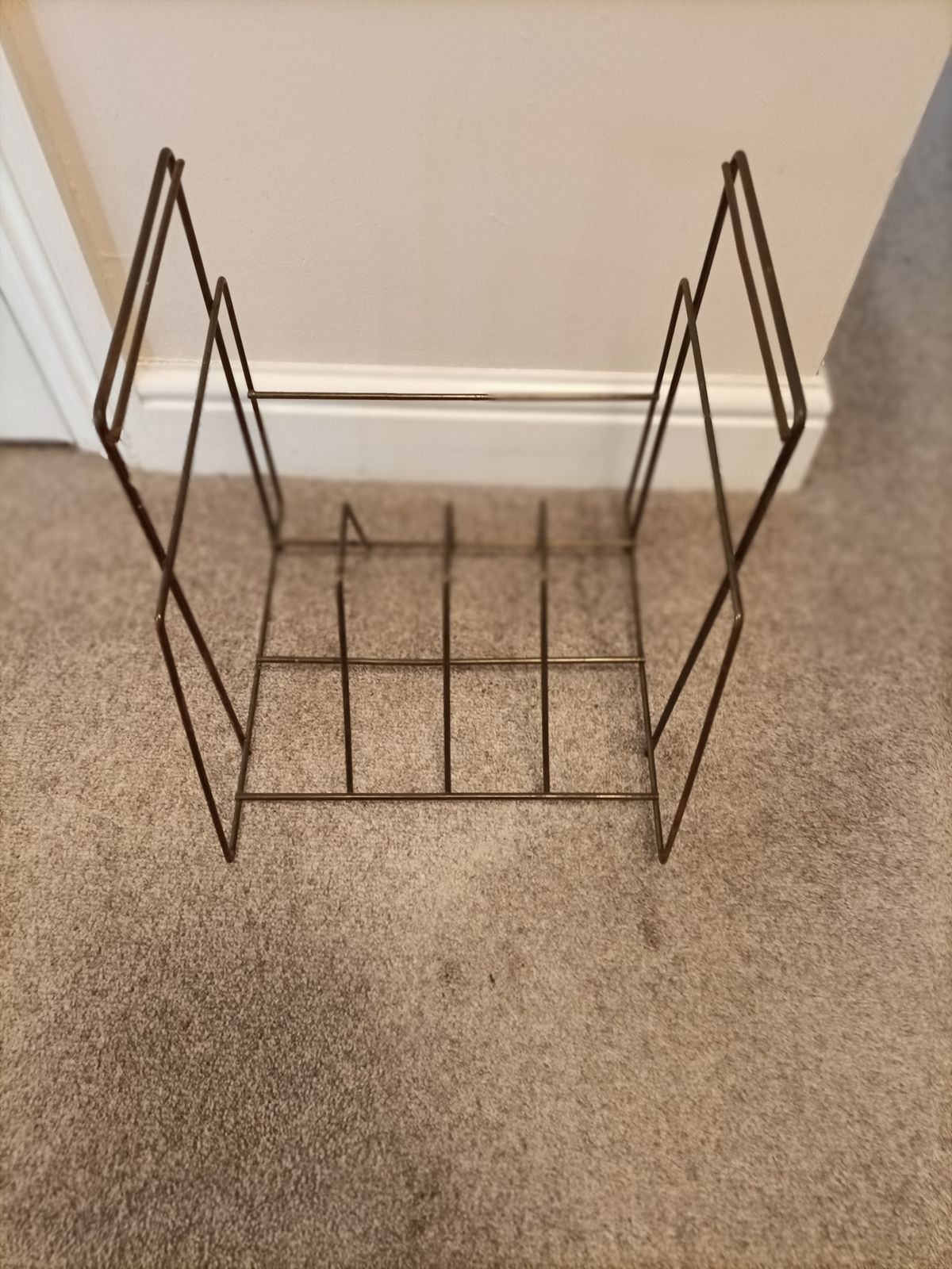 Retro (1960s) Metal Long Playing Record Stand