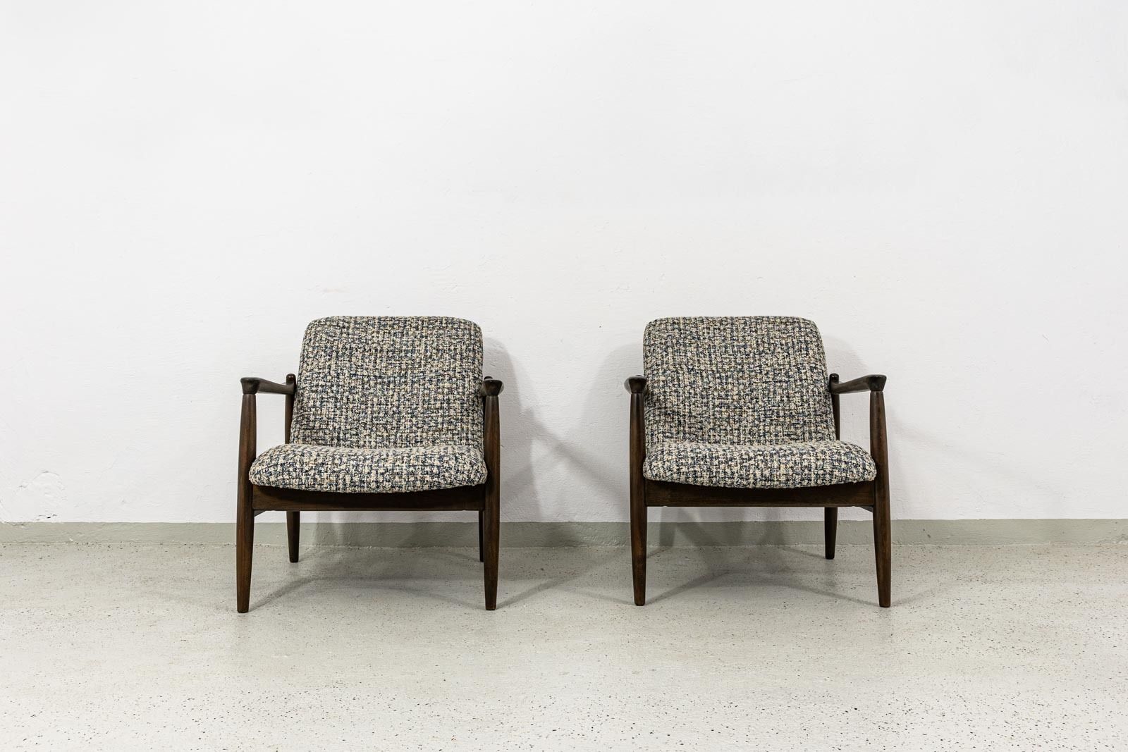 photo furniture Mid Century Armchairs By Edmund Homa, Poland, 1960s, Set Of 2