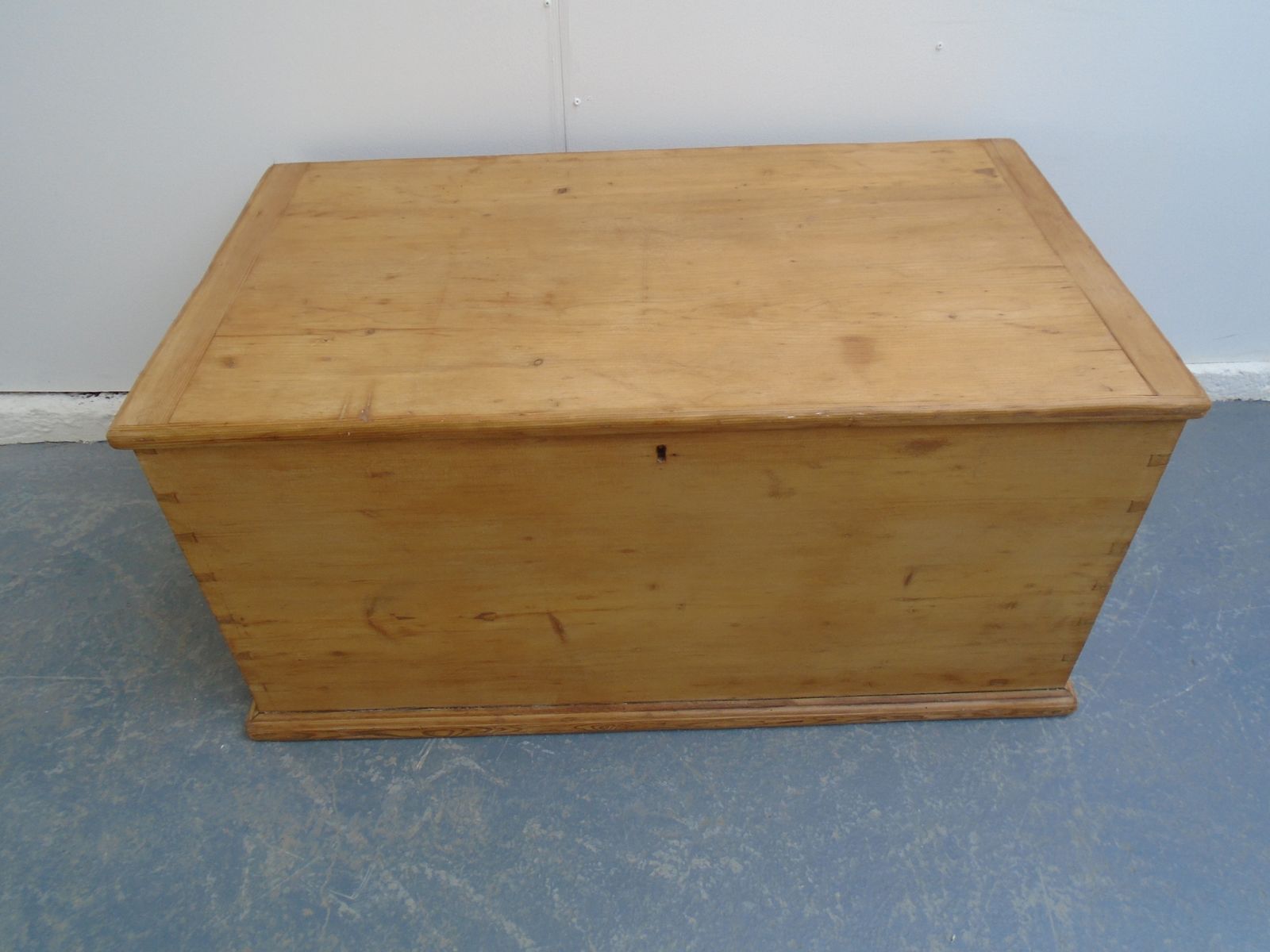 A Large Pine Waxed Victorian Coffer Box / Tv Stand photo 365.0
