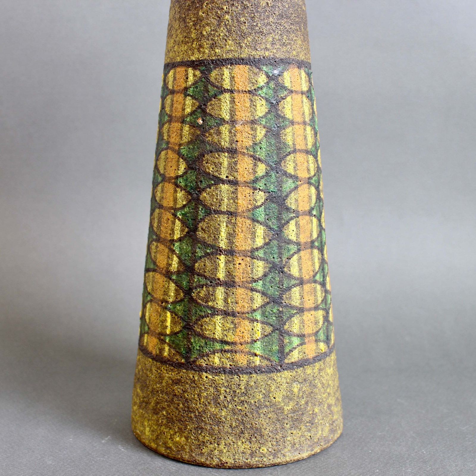 Mid Century Italian Earthenware Flower Vase By Aldo Londi For Bitossi (Circa 1950s) photo vintage