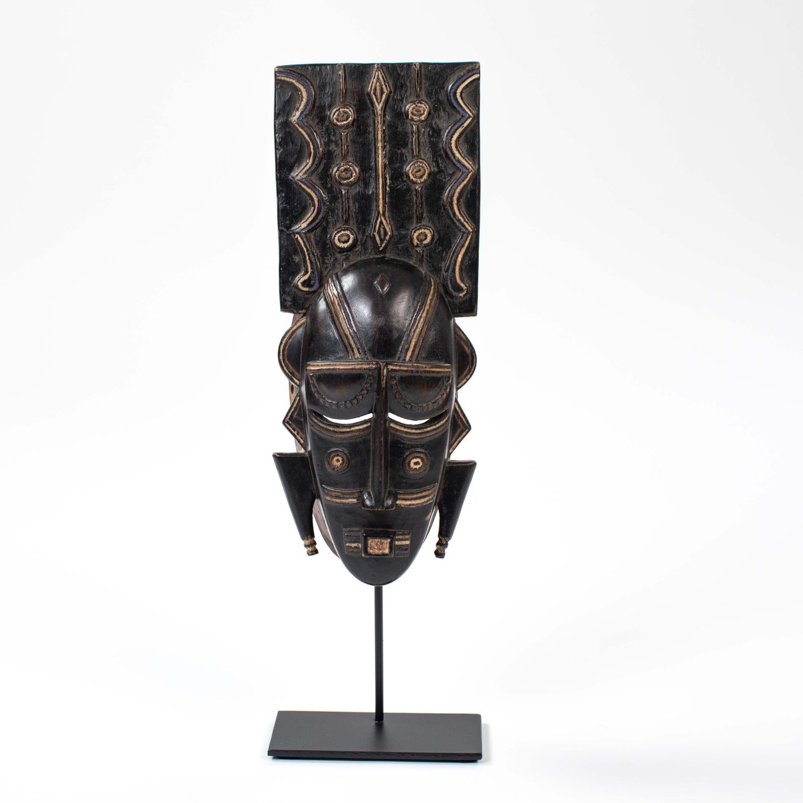 Africain Wooden Ligbi Mask Protruding Plate On The Head, Ivory Coast 1980s photo furniture