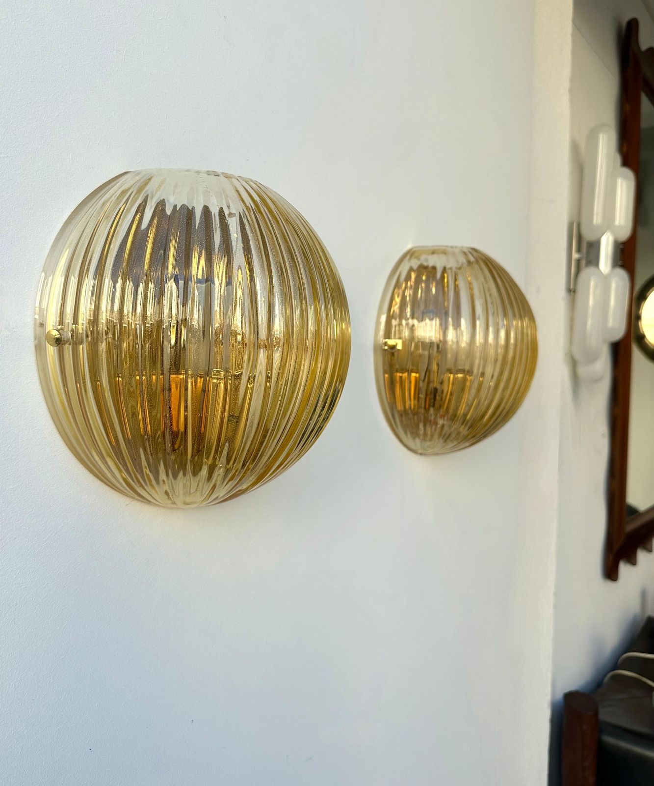 Contemporary Pair Of Gold Leaf Murano Glass Half Ball Sconces, Italy, 2000s photo vinterior