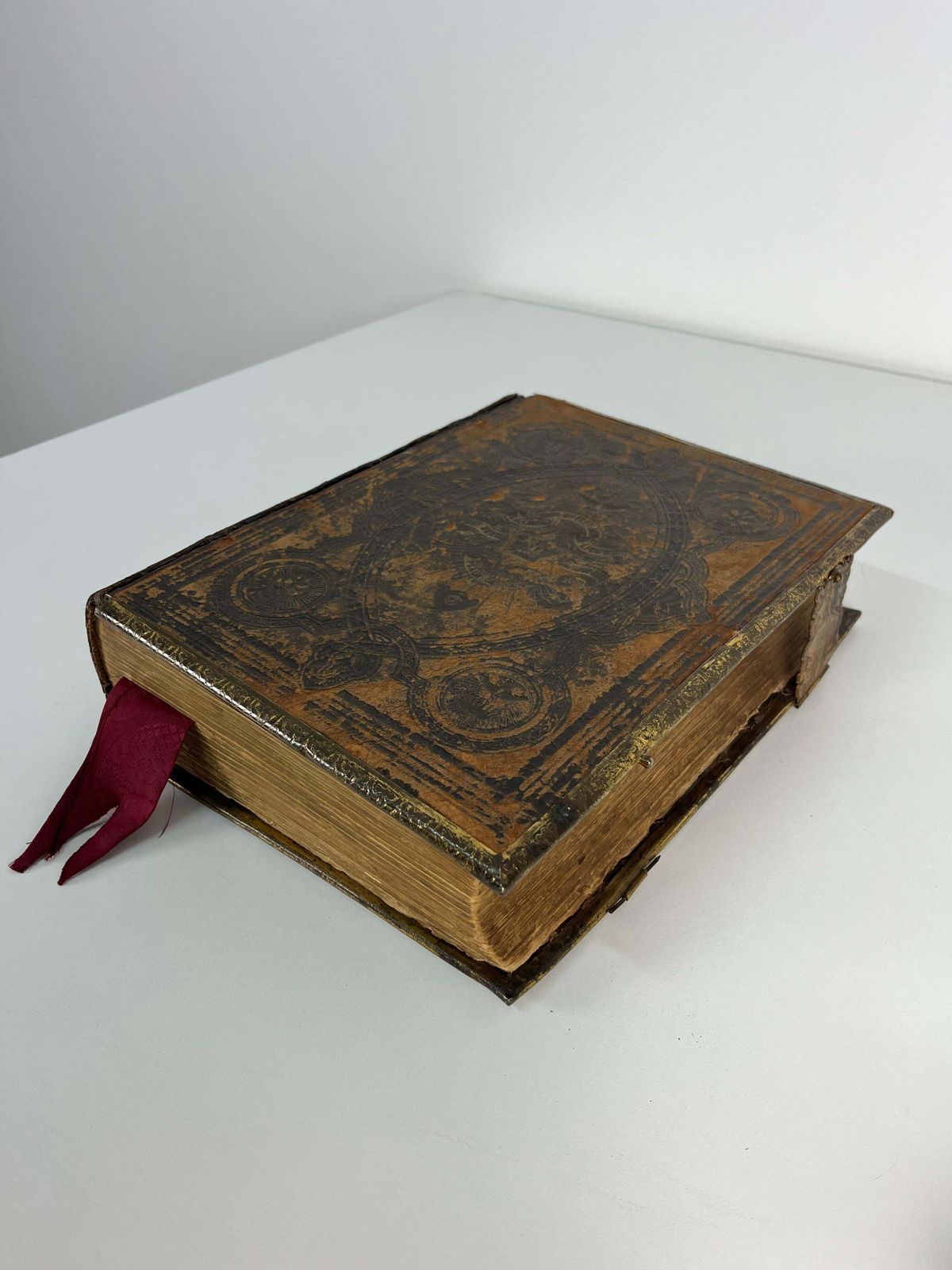 "The Holy Bible" By Rev. John Brown, 1870s photo furniture