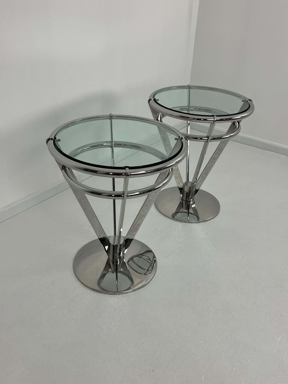 Set Of 2 Delightful Space Age Steel And Glass Night Stands 1980s photo vinterior