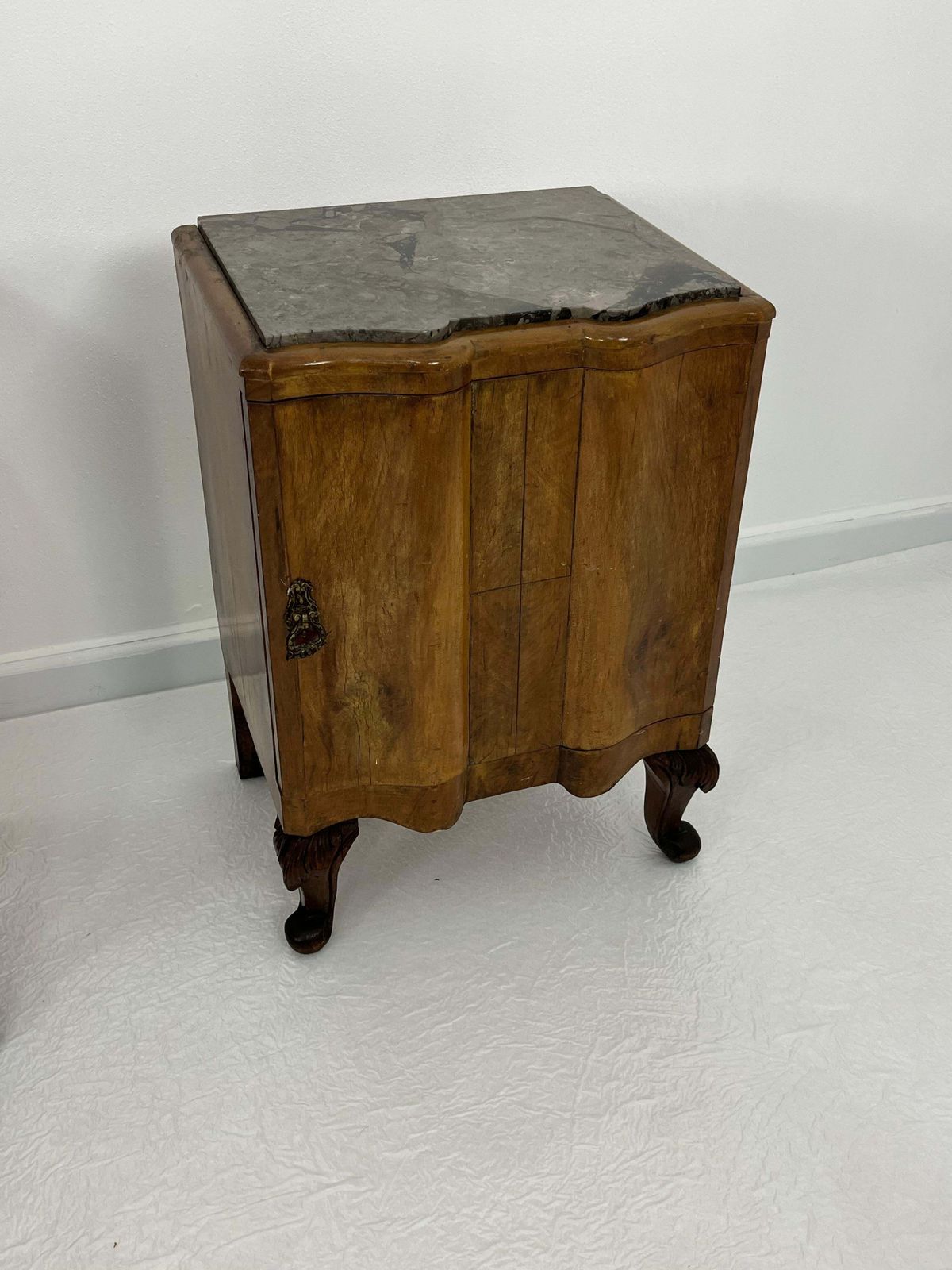 Set Of 2 Sicilian Art Deco Night Stands With Marble Top 1940s photo buy