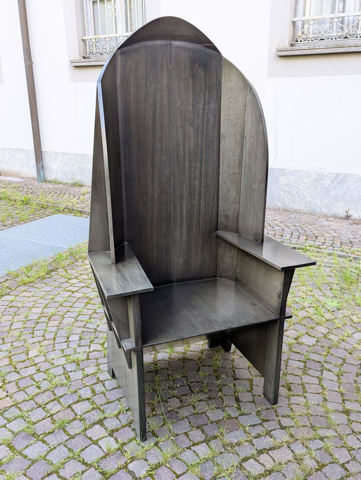Huge Sculptural Matrix Throne Armchair In Grey Wood By Adriano E Paolo Suman For Giorgetti, 1984 photo for sale