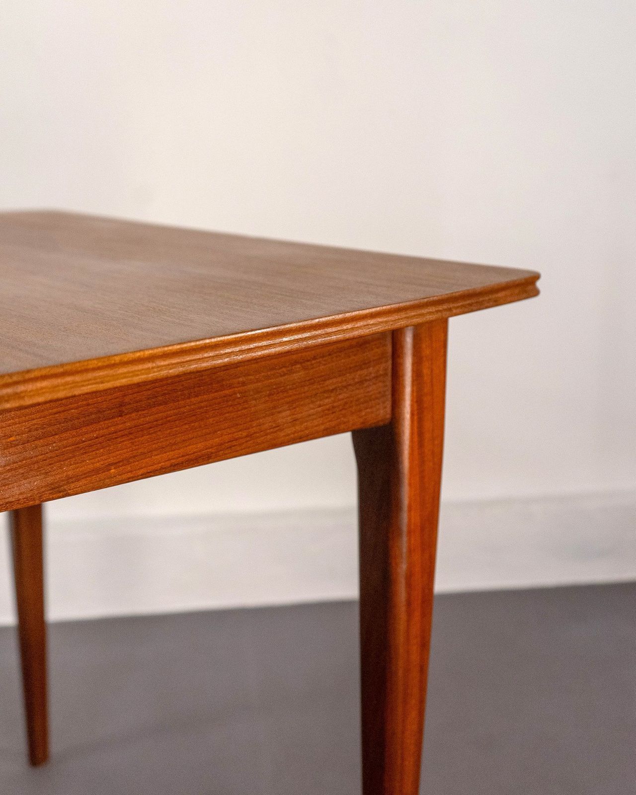 photo furniture Extendable Dining Table A. Younger Ltd.