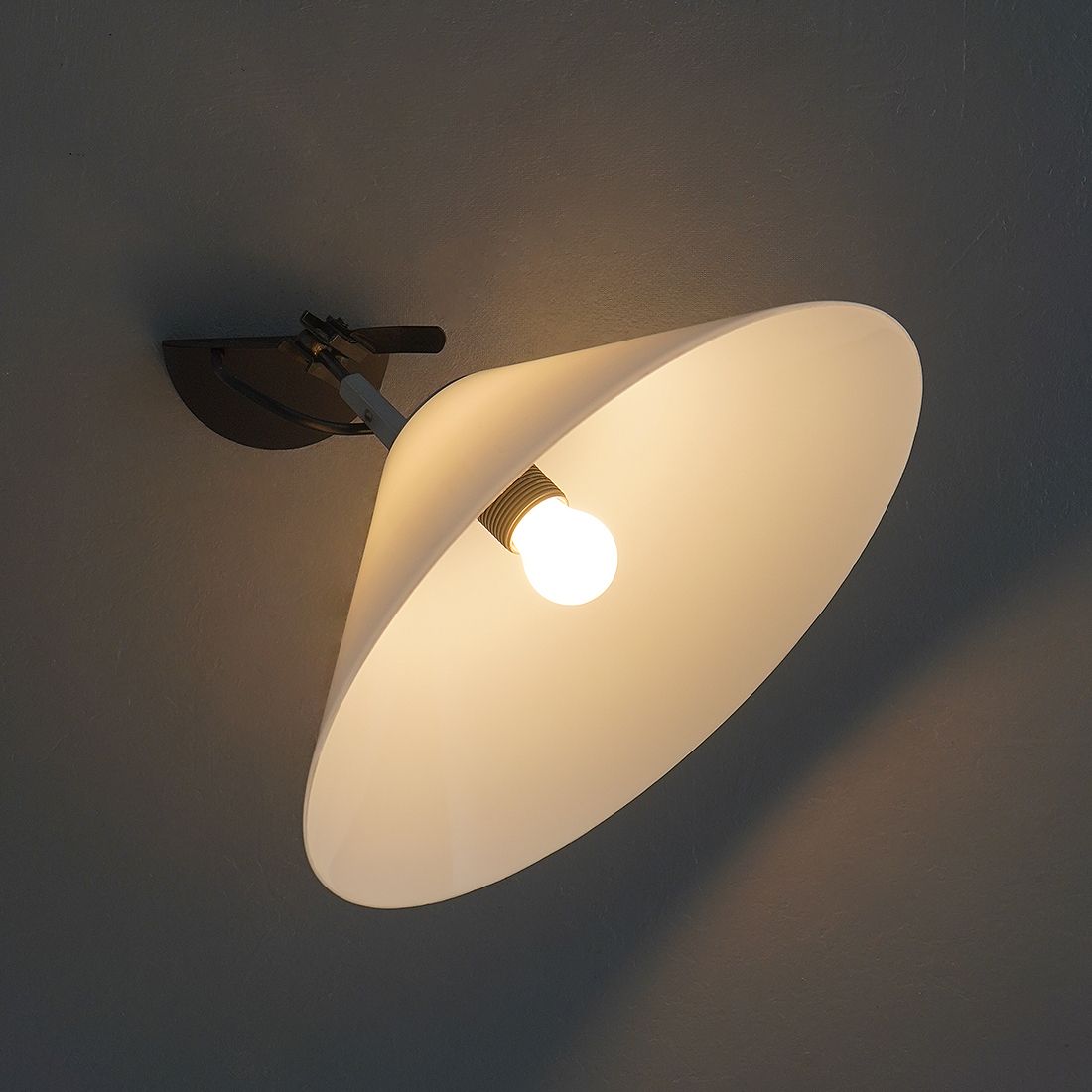 photo vinterior Pair Of “Aggregato” Wall Lamp By Enzo Mari For Artemide, 1970s