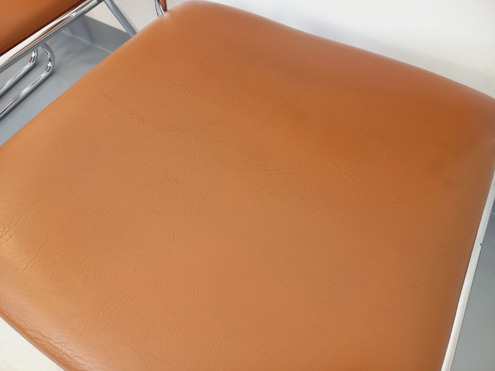 570.0 4 Chrome Metal And Cognac Leatherette Sled Chairs photo