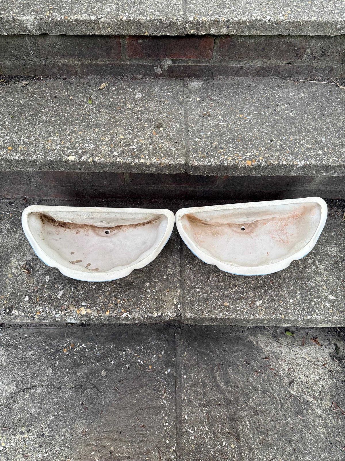 photo for sale Vintage Pair Of Plaster Wall Planters Or Vintage Outdoor Light Sconces   Delightfully Mediterranean, 1980s Painted Finish, Shell Shaped