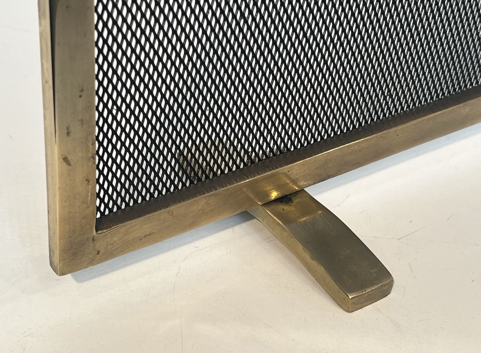 Brass And Mesh Fire Screen, 1970s photo vinterior