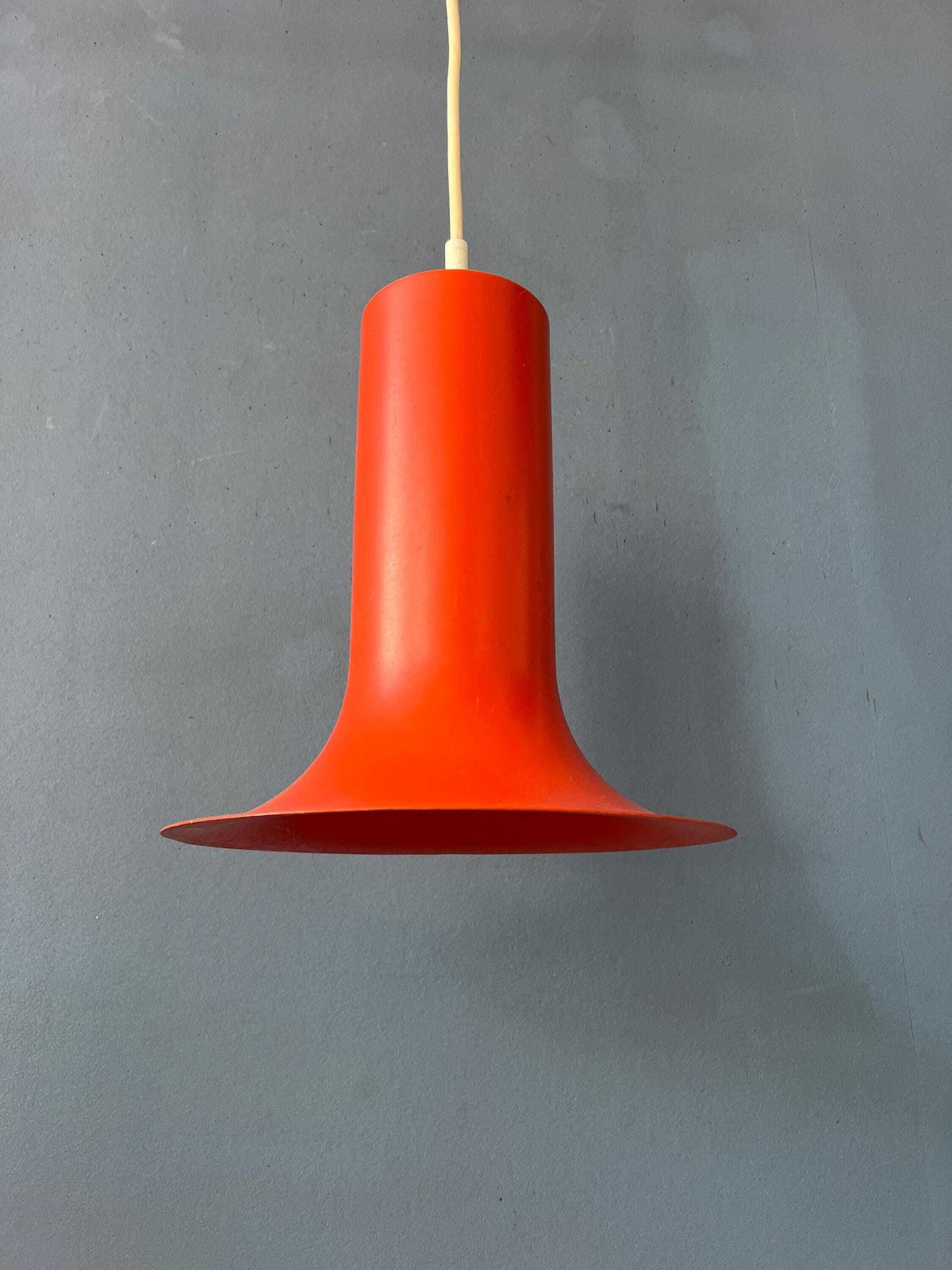 Vintage Oranje Raak Kegelvormige Hanglamp photo vinterior