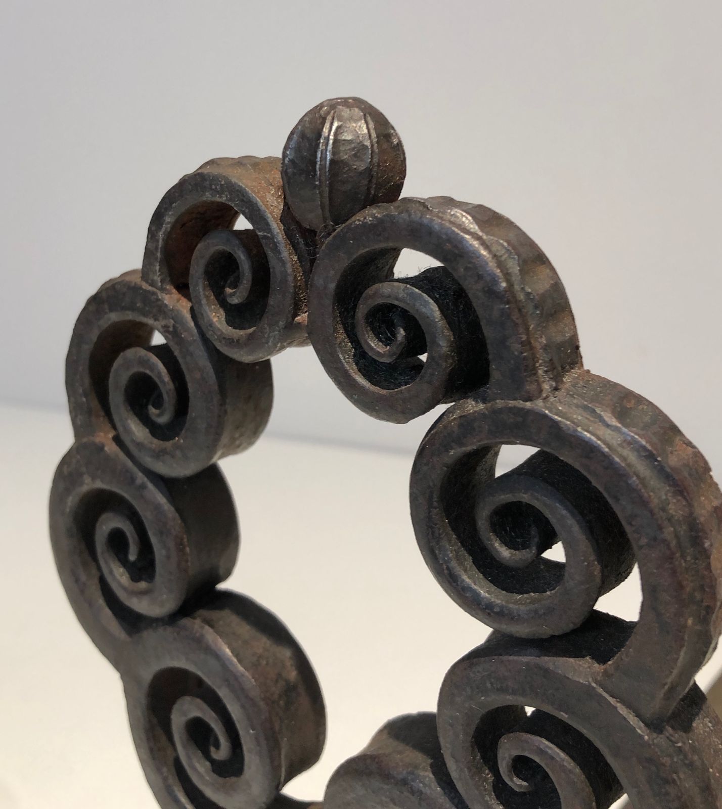 photo vintage Pair Of Art Nouveau Hammered Wrought Iron Andirons Signed Wanner Geneva