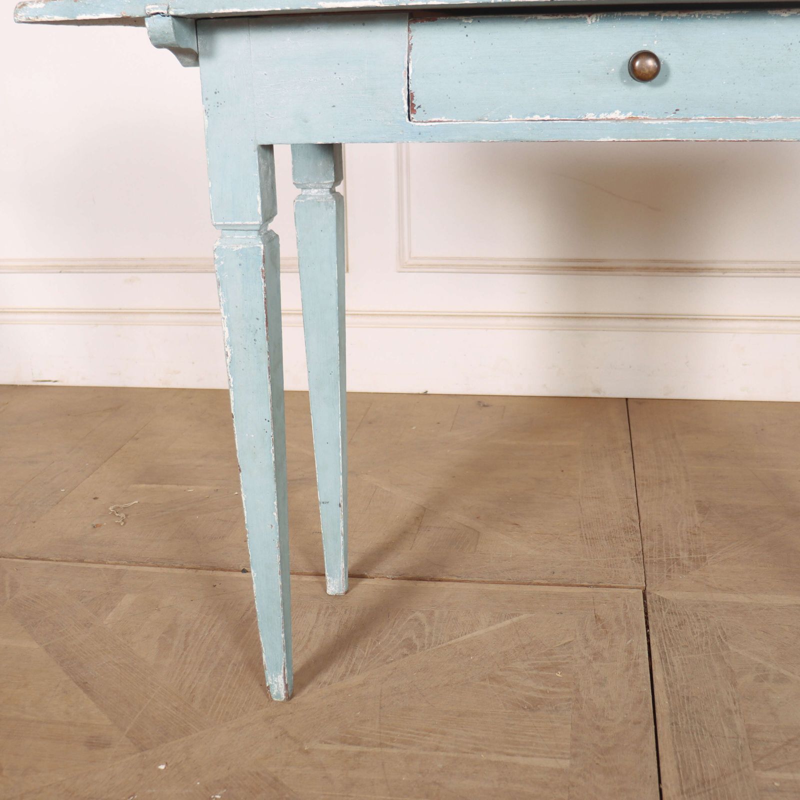 Swedish Painted Lamp Table, 19th Century photo 1500.0