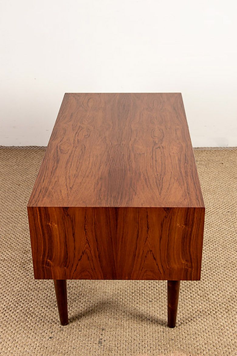 Commode danoise en palissandre par Kai Kristiansen pour Feldballe Møbelfabrik 1960. photo Mobilier