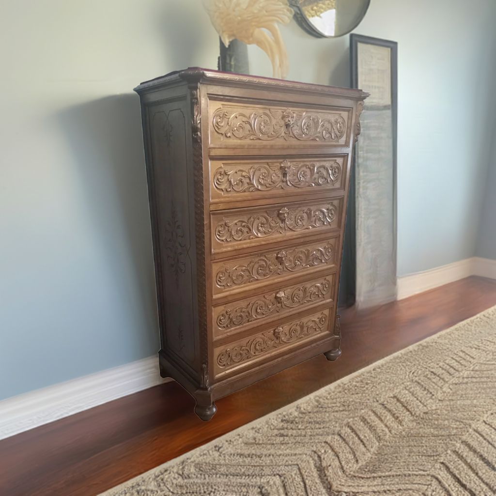 Antique 19th Century Italian Walnut Chest Of Drawers