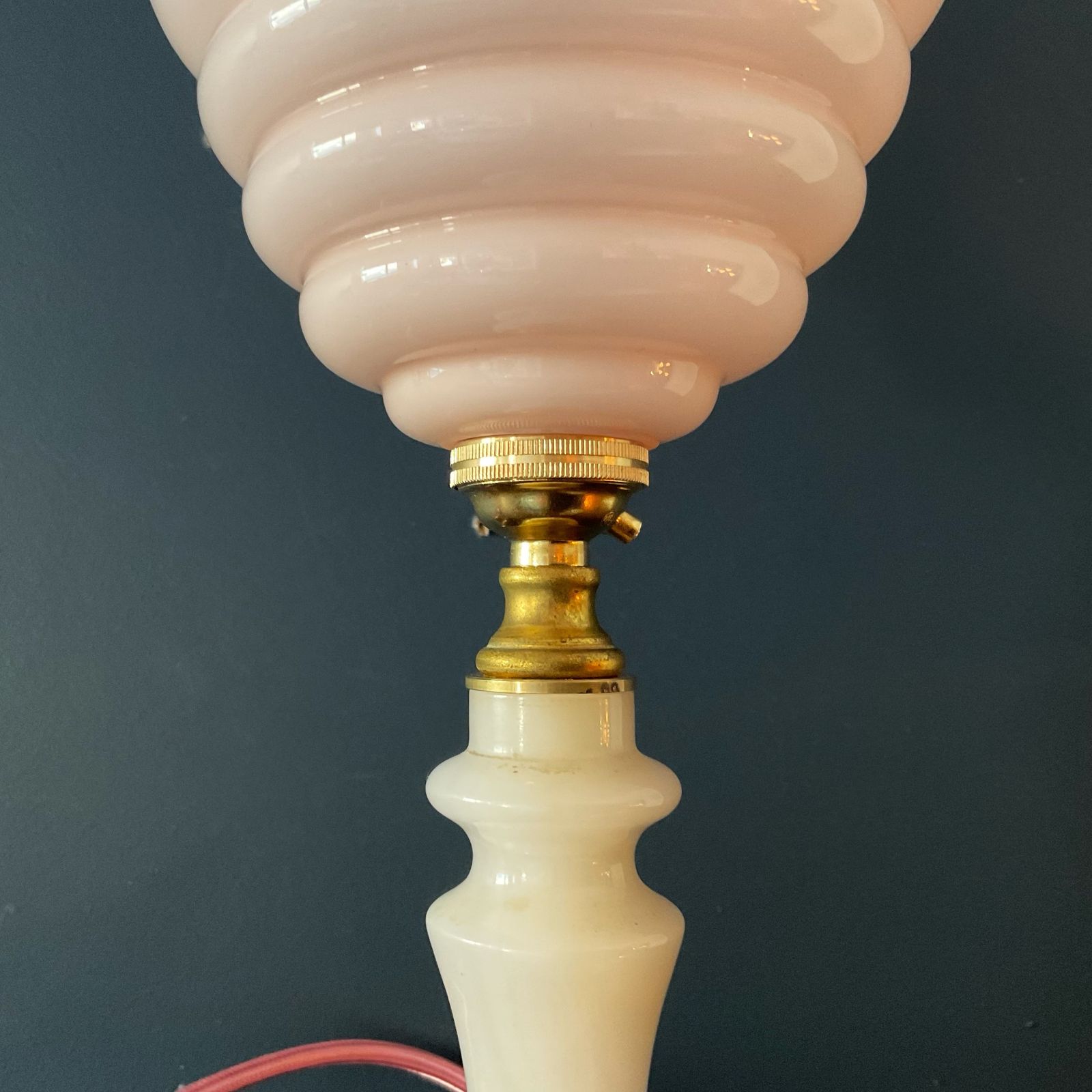 A Sweet Pink Art Deco Table Lamp photo Lighting