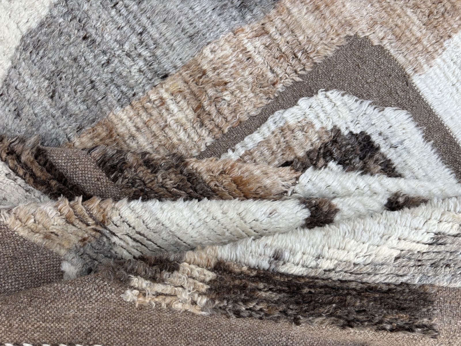 275x365 Cm Vintage Hand Knotted Moroccan Design Rug, Handmade Beni Ourain Carpet. 100% Natural Wool photo furniture