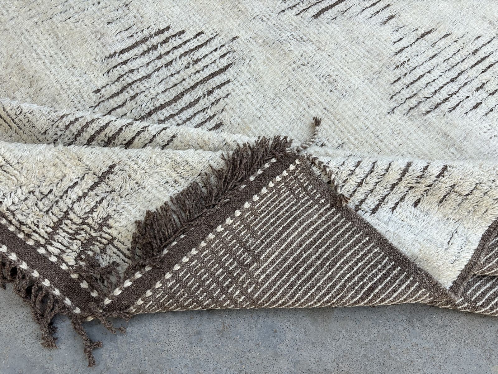 275x365 Cm Vintage Hand Knotted Moroccan Design Rug. 100% Wool. Handmade Beni Ourain Carpet photo furniture