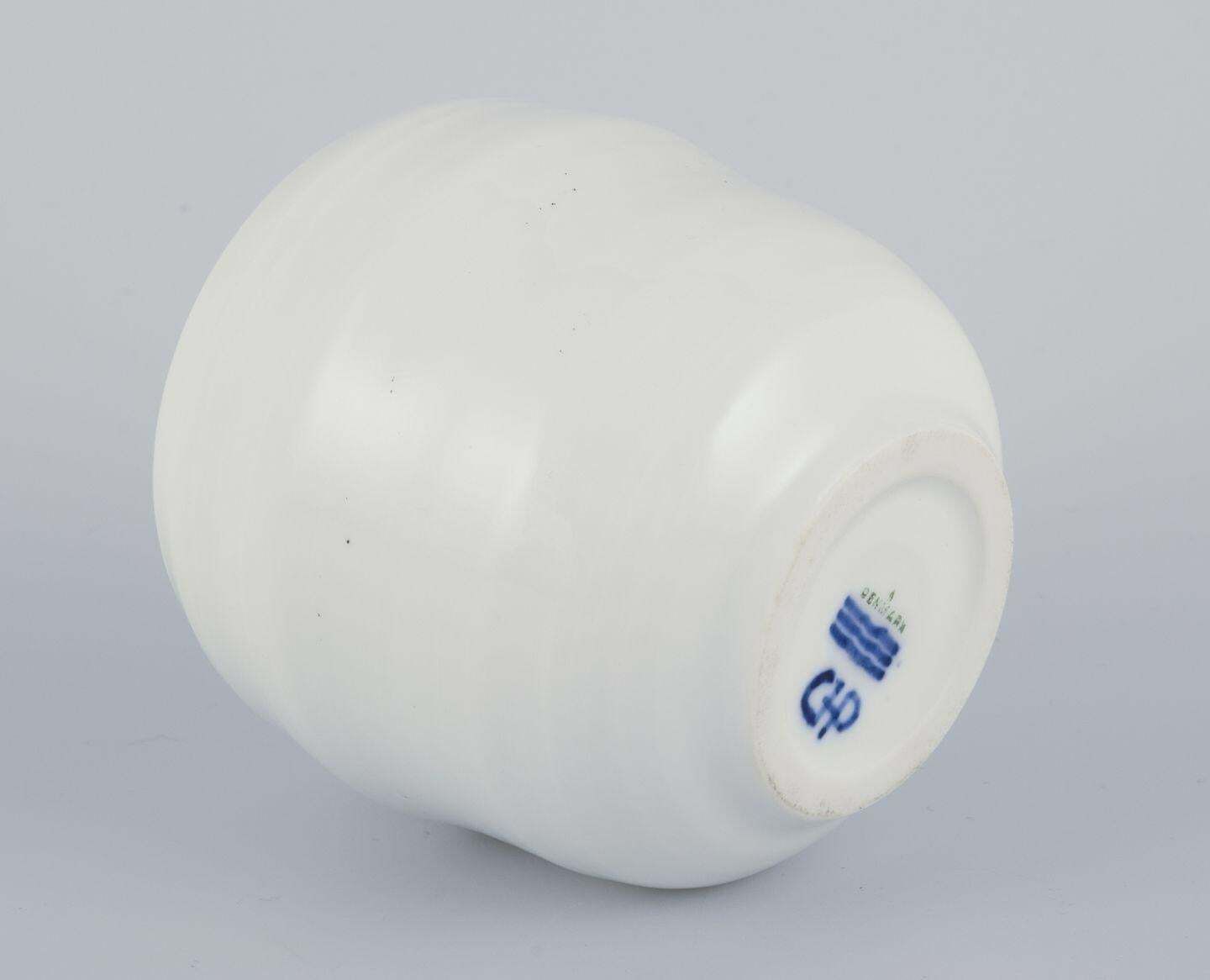 Gerd Hiort Petersen For Royal Copenhagen. Stoneware Vase With White Glossy Glaze photo Home Decor