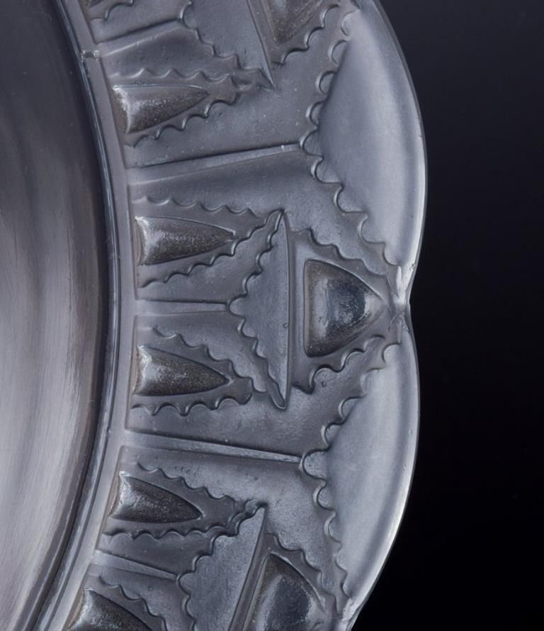 René Lalique, France. Large "Chevreuse" Bowl In Art Glass. Mid 20th C. photo Home Decor