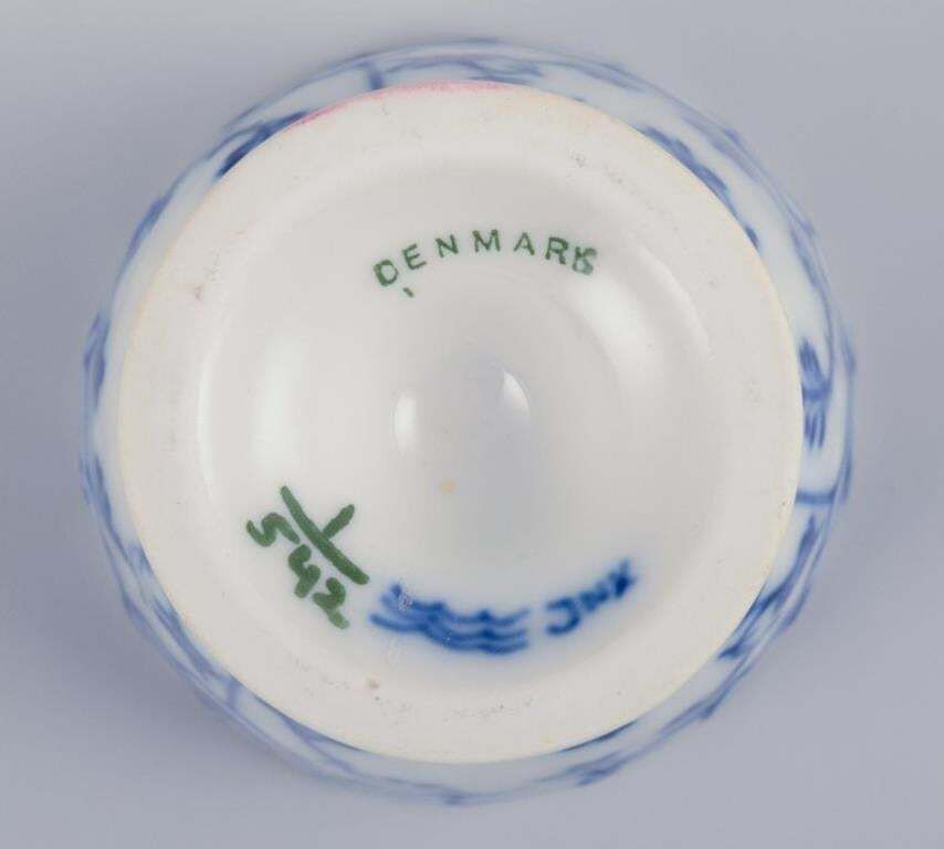 Royal Copenhagen Blue Fluted Half Lace, Set Of Four Egg Cups In Porcelain. photo Home Decor
