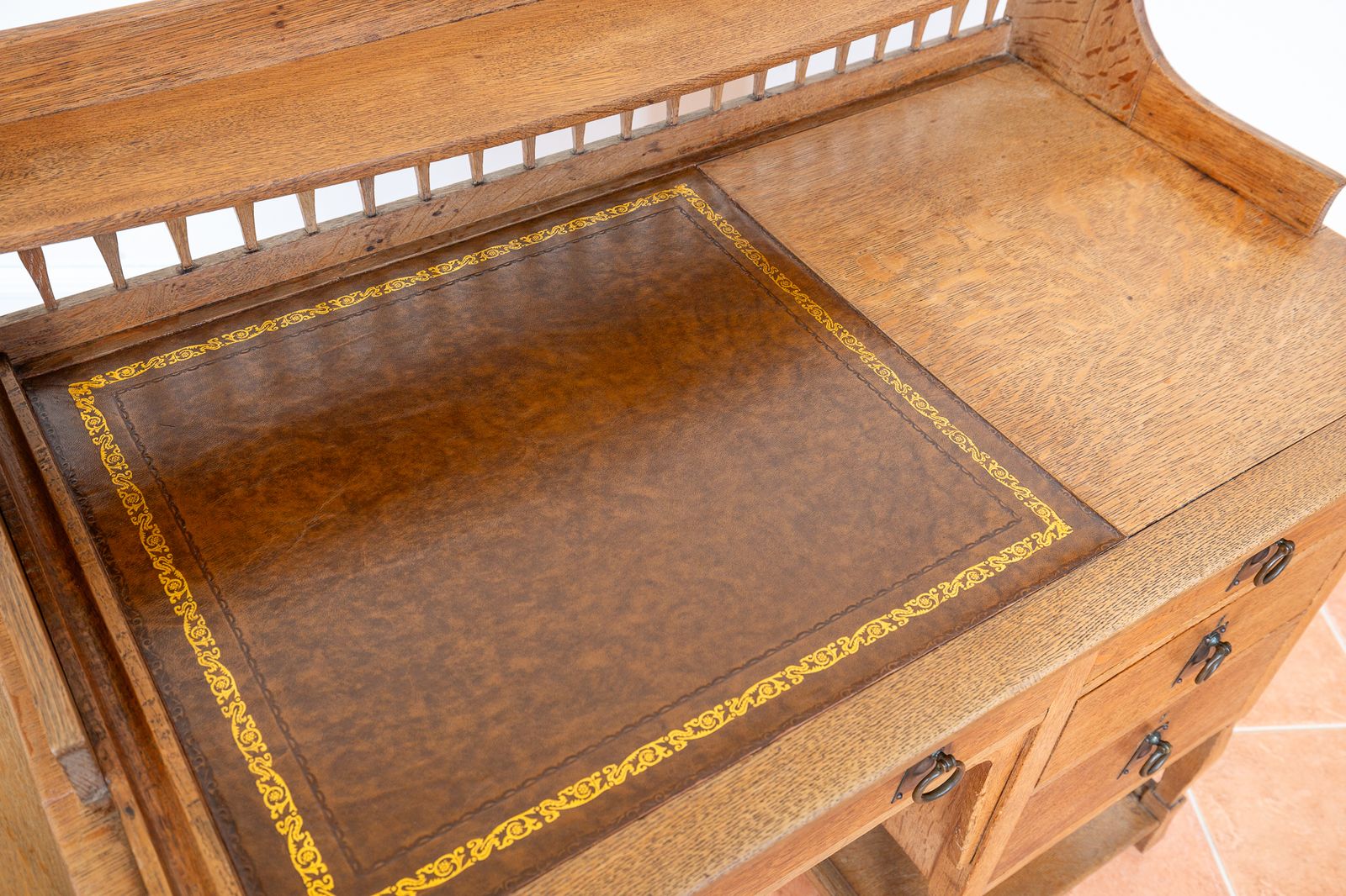 Blonde Arts & Crafts Desk English Antique 1900 Leather Tiger Oak By Shapland & Petter English Light Oak Golden Leather Top Early 20th Century photo furniture