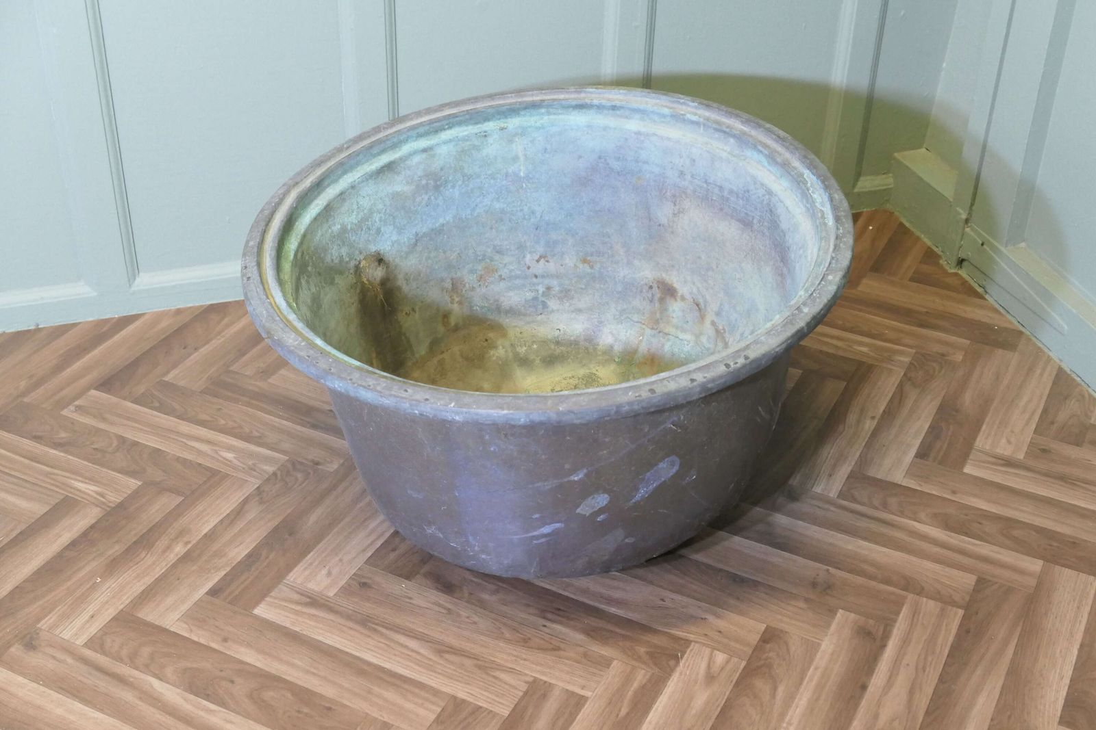 An Early 19th Century Antique Copper Cauldron photo for sale