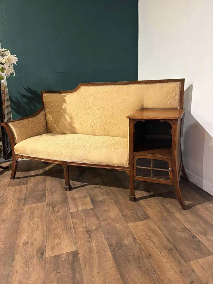 photo furniture Edwardian Walnut Upholstered Settee