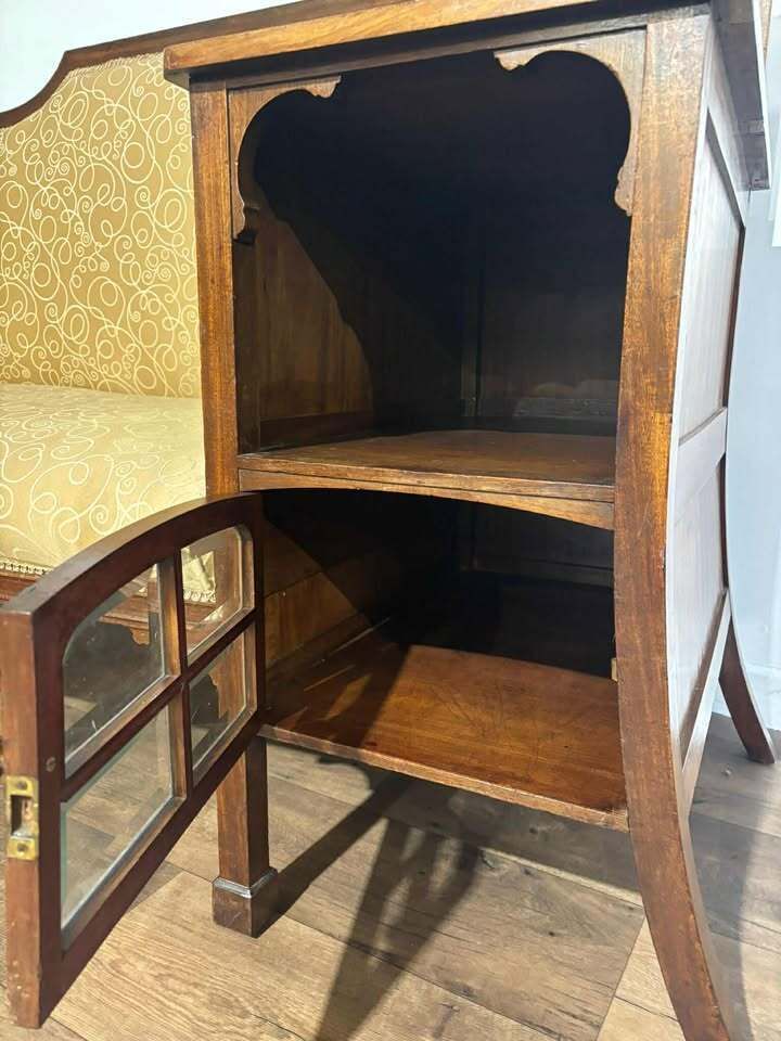 589.0 Edwardian Walnut Upholstered Settee photo