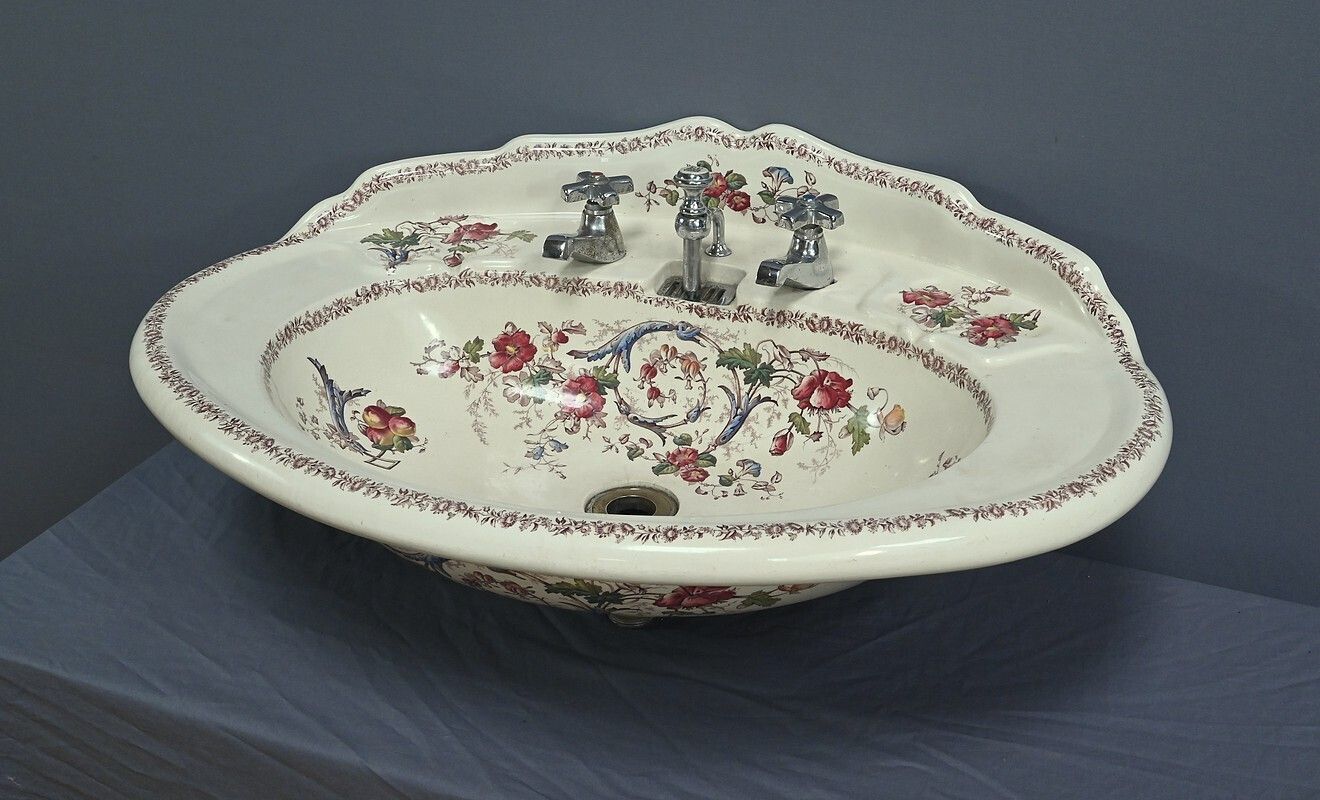 Rare Art Nouveau English Porcelain Washbasin, Porcher Establishments – 1900