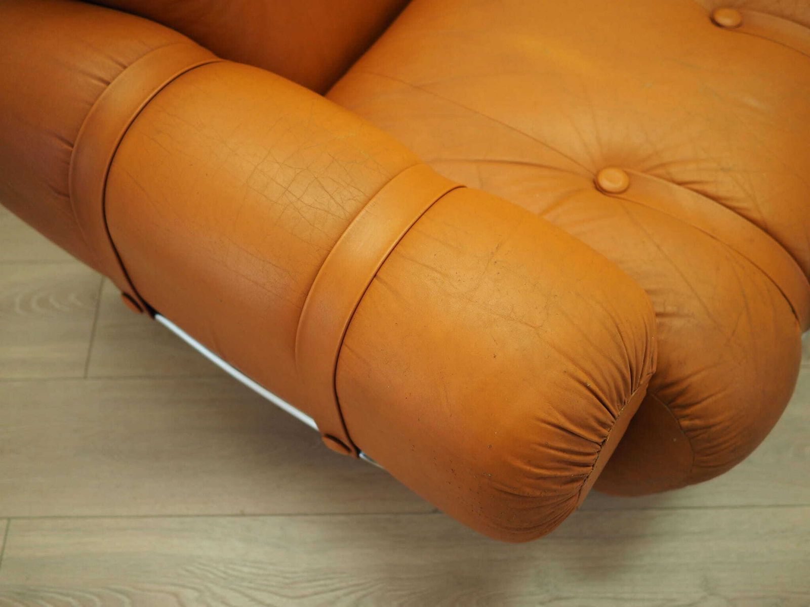photo furniture Oranje bank, Space Age-design, jaren 1960, productie: Italië