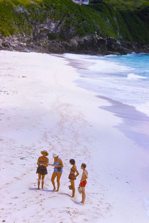 Toni Frissell 'Beachgoers In Bermuda' Unframed Archival Pigment Print