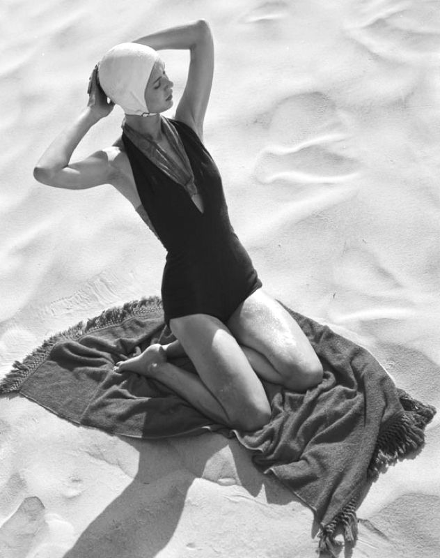 Toni Frissell 'Girl On The Beach' Unframed Archival Pigment Print