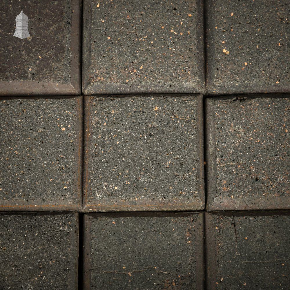 Reclaimed Stable Bricks, 270 Pavers, Staffordshire Blue 2 Block photo 1458.0