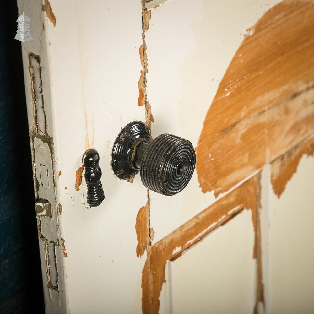 photo buy Moulded 4 Panel Door – Worn White Paint, Honey Pot Handles