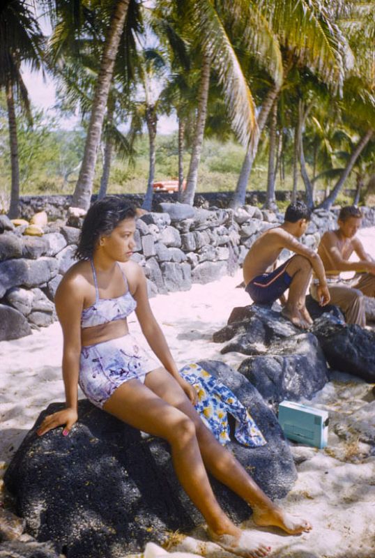 Toni Frissell 'Hawaiian Scenes' Unframed Archival Pigment Print