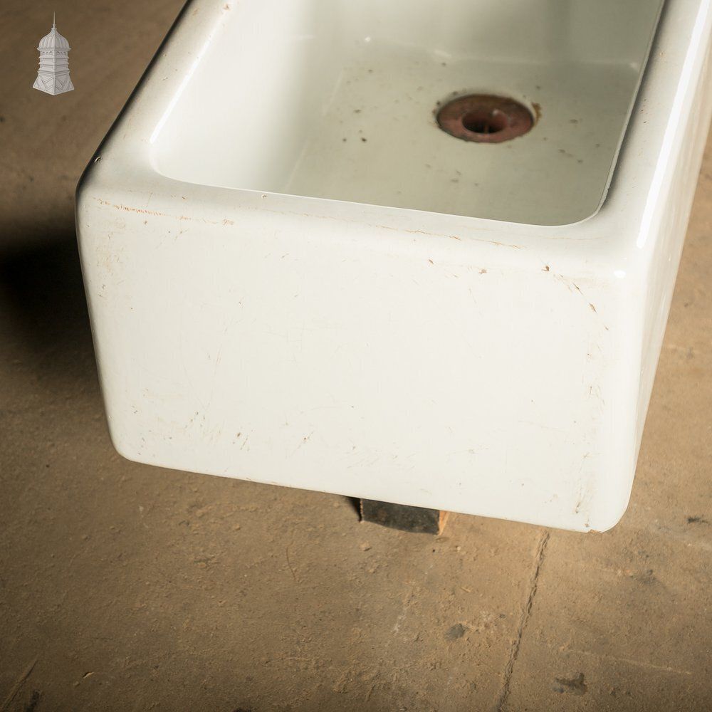 Garden Decor Belfast / Butler Sink, Worn Finish, Weir Overflow, Tywfords photo