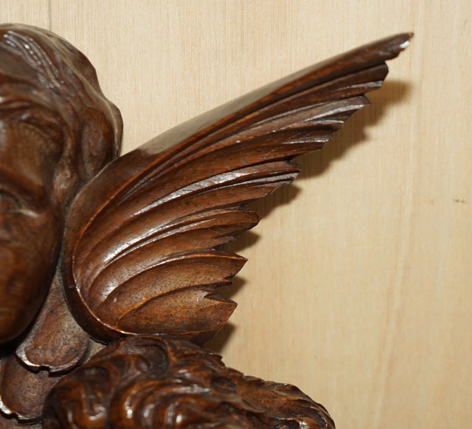 Important 18th Century Circa 1720 Oak Carved Surmount Of Regal Lions &Amp; A Putti photo 3950.0