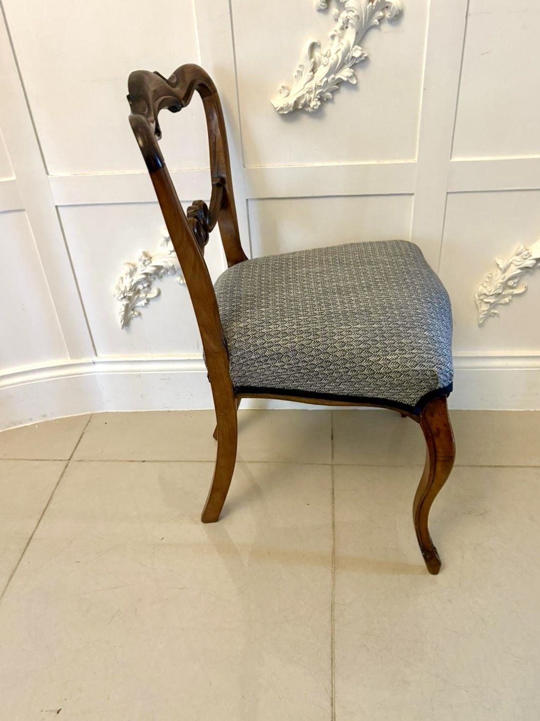 photo buy Outstanding Quality Set Of Six Antique 19th Century Rosewood Dining Chairs