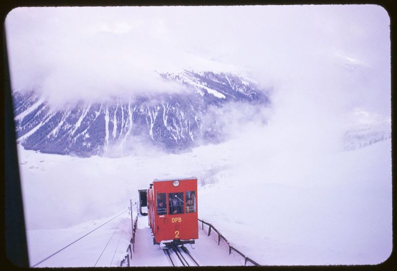 Toni Frissell 'On The Way Up' Unframed Archival Pigment Print