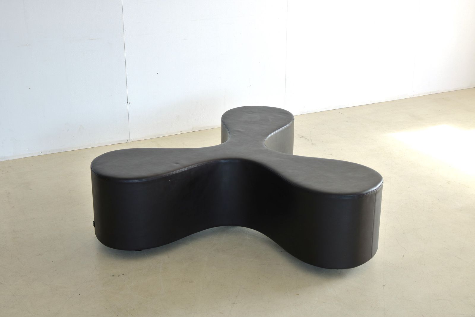 Vitra Flower Bench, Jaren 2000, Contemporary photo for sale