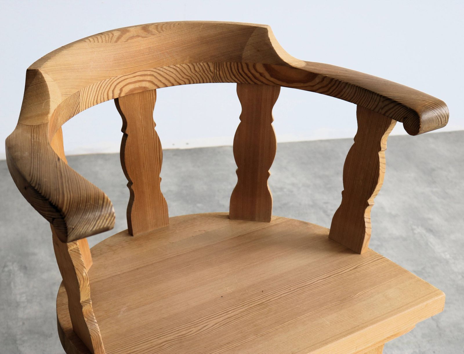 Vintage Stoelen | Eetkamerstoelen | Brutalistisch | Zweeds photo 823.0
