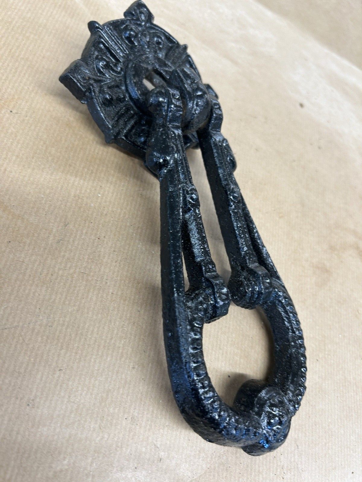 Antique Medieval Door Knocker  Cast Iron Reclaimed Period Antique Tudor Gothic photo vinterior